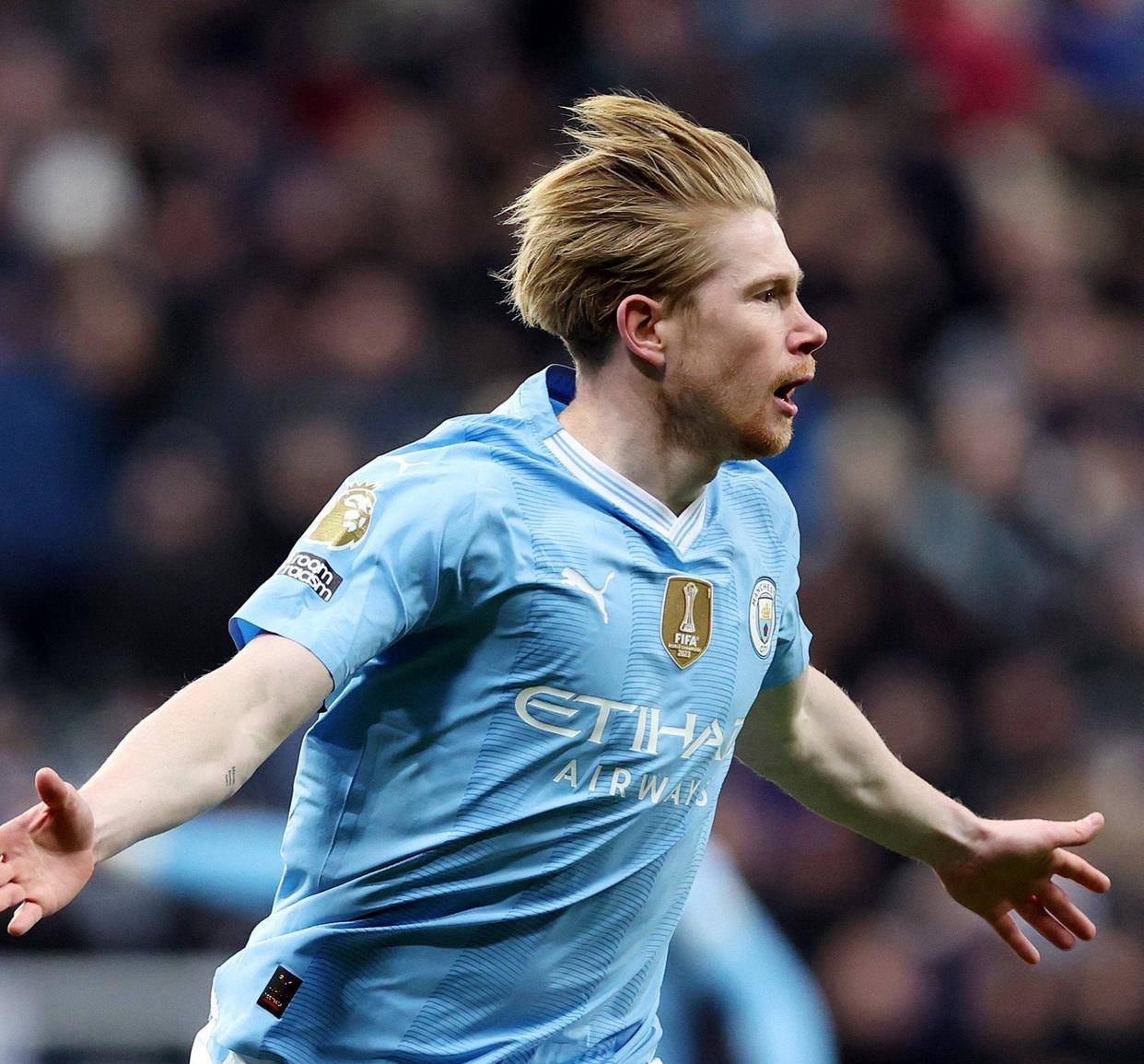 华体会网址-拜仁力克巴萨，德布劳内梅开二度欧联杯  第2张