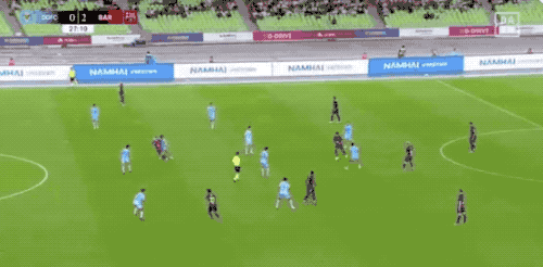 华体会网址-巴萨轻取曼联，迪玛利亚补时绝平世界杯  第2张