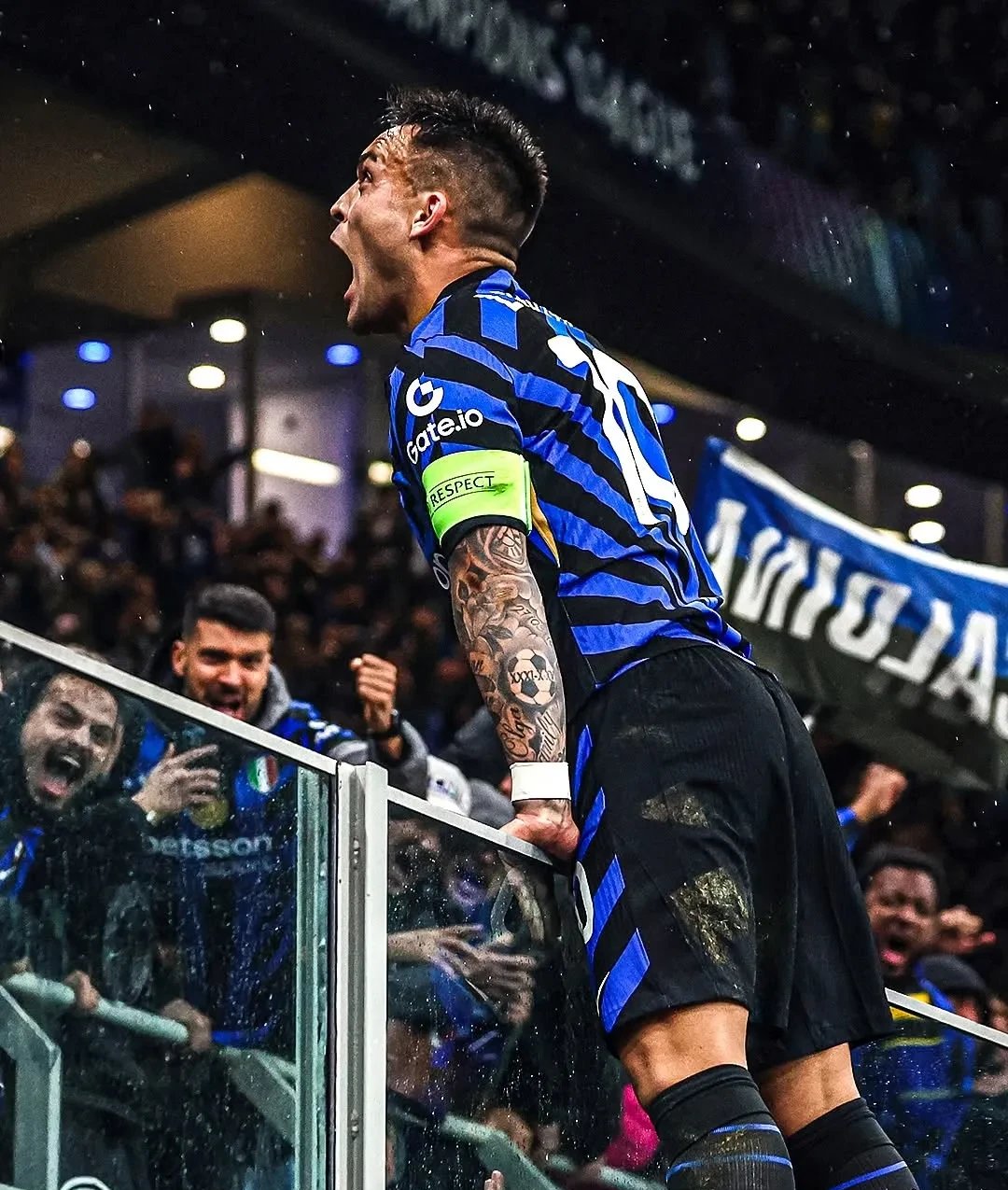 华体会登陆-AC米兰主场重挫拜仁慕尼黑，欧冠之路终结的简单介绍  第1张